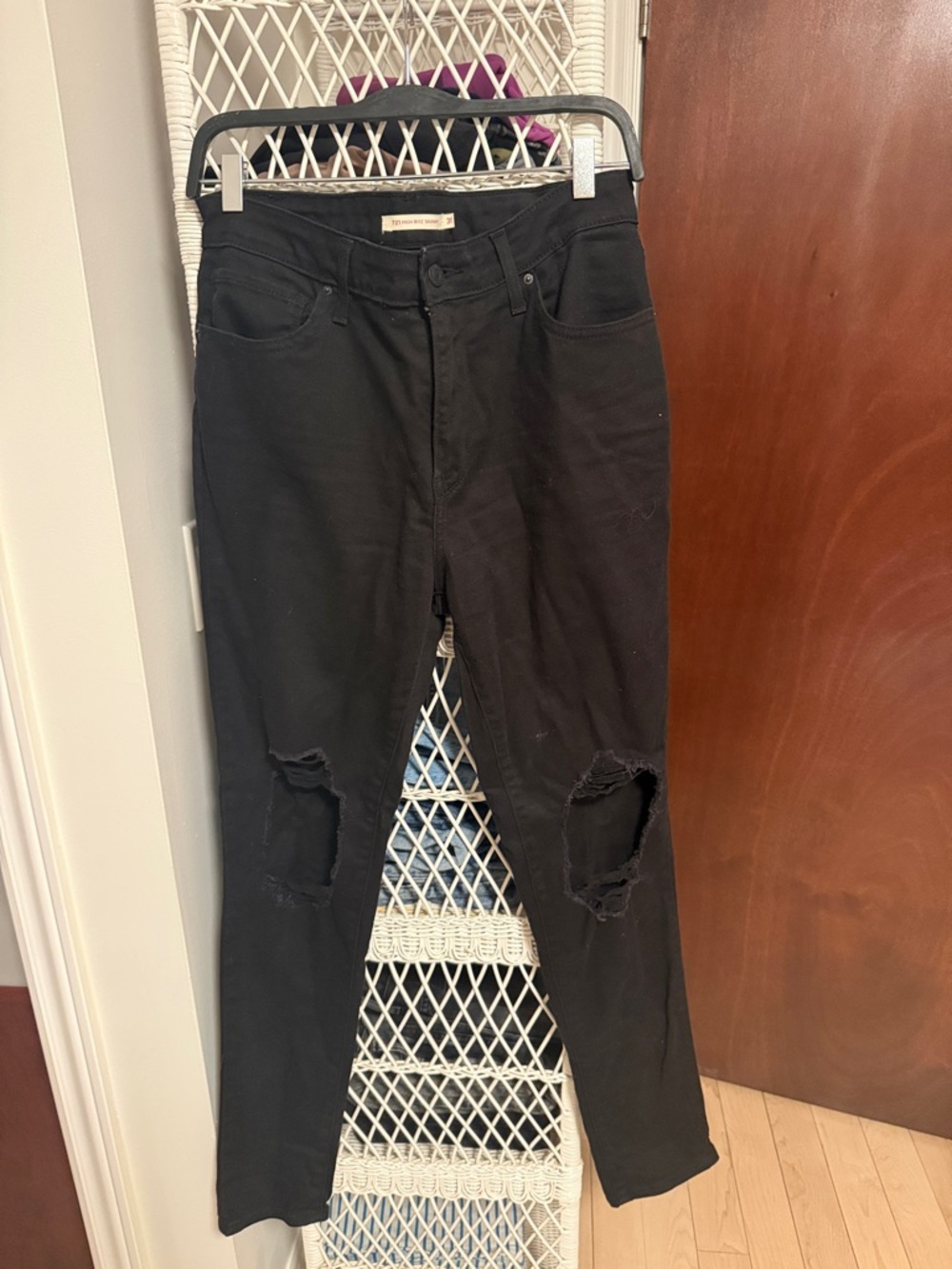 Levi's 721 High Rise Black Skinny Jeans with Knee Rips